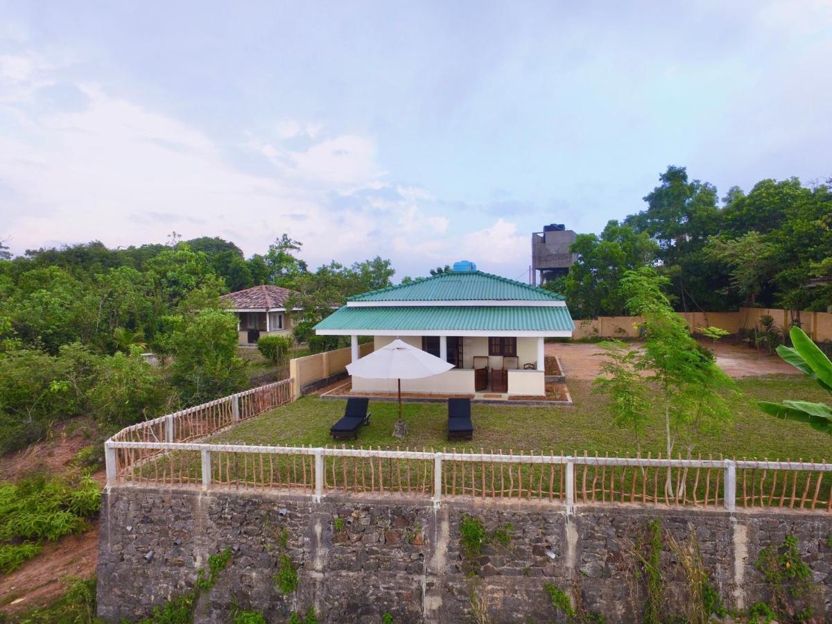 The Horizon Hill 4* Unawatuna