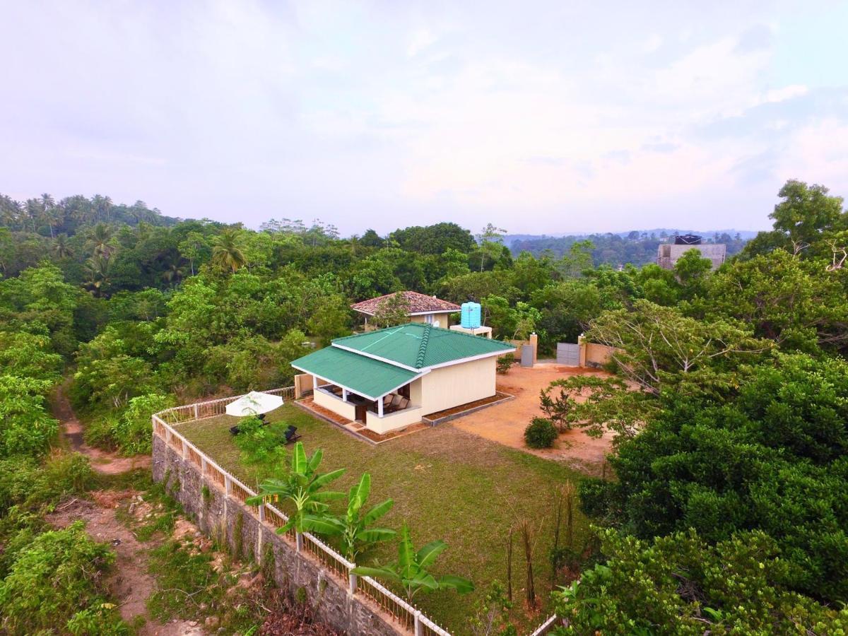 The Horizon Hill 4* Unawatuna